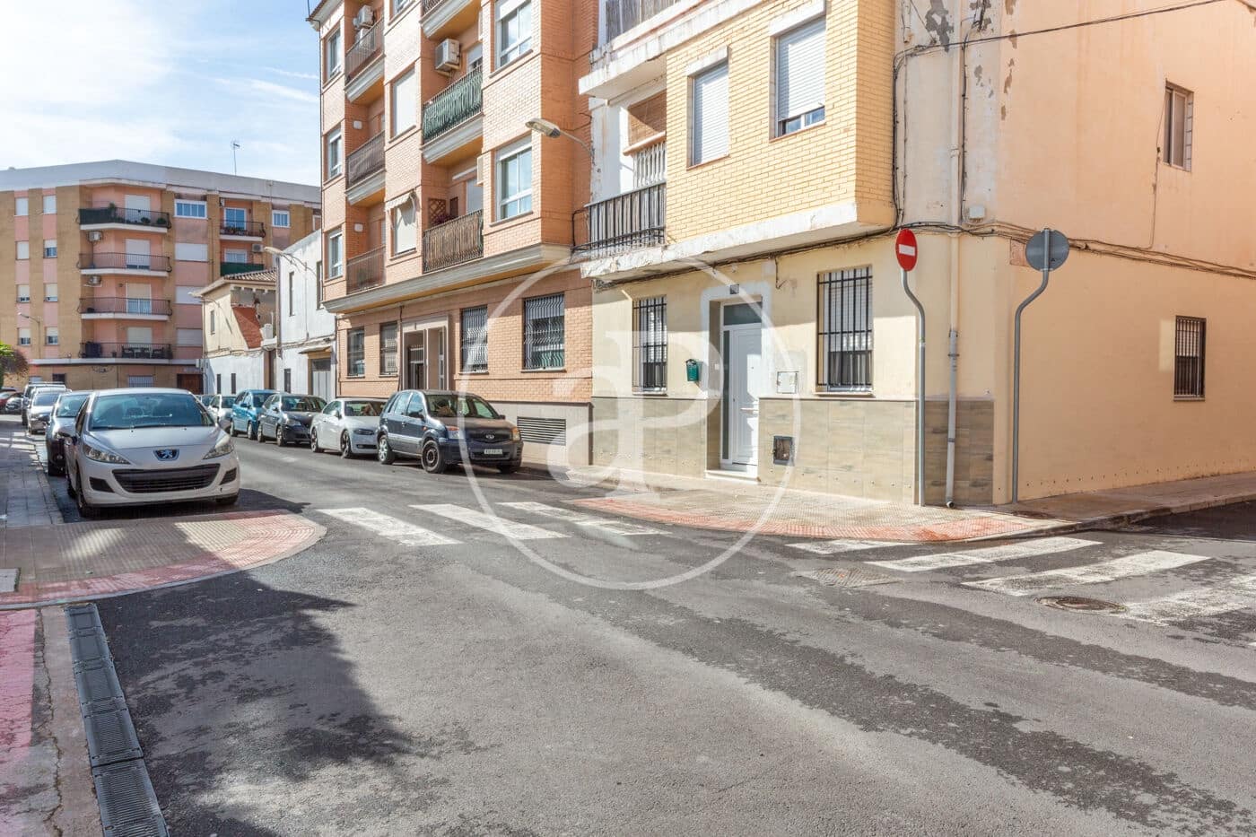 3 bedroom Apartment for rent in Moncada - € 1,200 (Ref: 9536022)