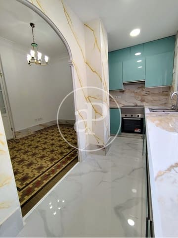 5 Zimmer Apartment zu vermieten in Arrancapins, València Stadt - 1.600 € (Ref: 9536023)