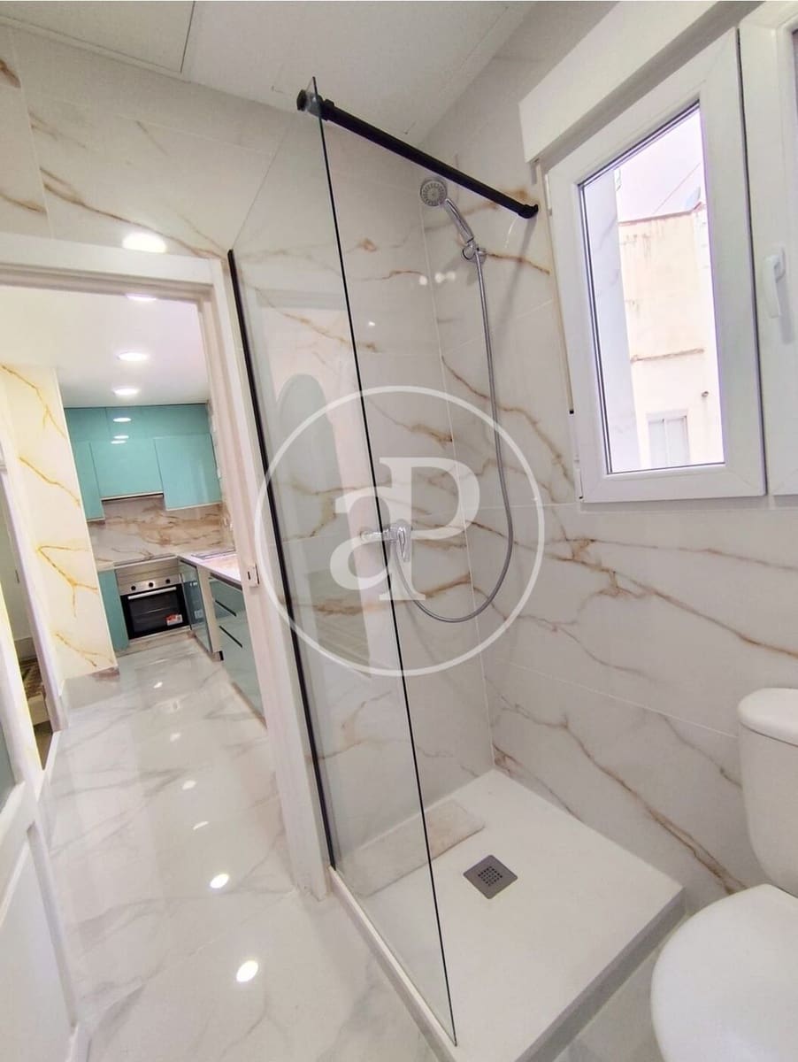 5 Zimmer Apartment zu vermieten in Valencia Stadt - 1.600 € (Ref: 9536023)