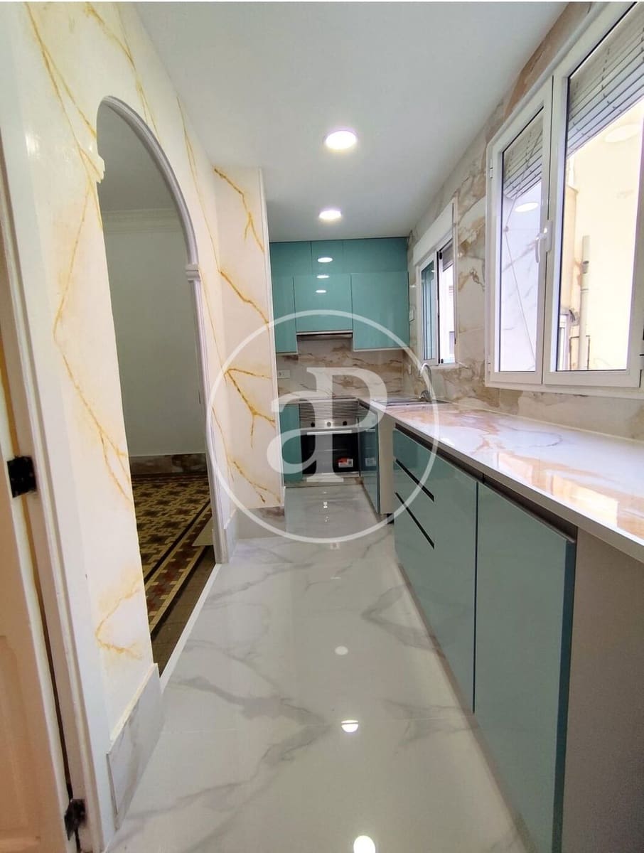 5 Zimmer Apartment zu vermieten in Valencia Stadt - 1.600 € (Ref: 9536023)