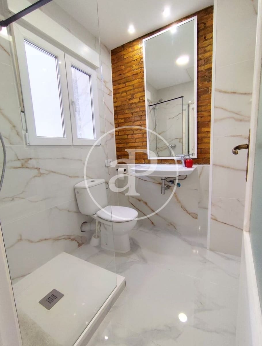 5 Zimmer Apartment zu vermieten in Valencia Stadt - 1.600 € (Ref: 9536023)