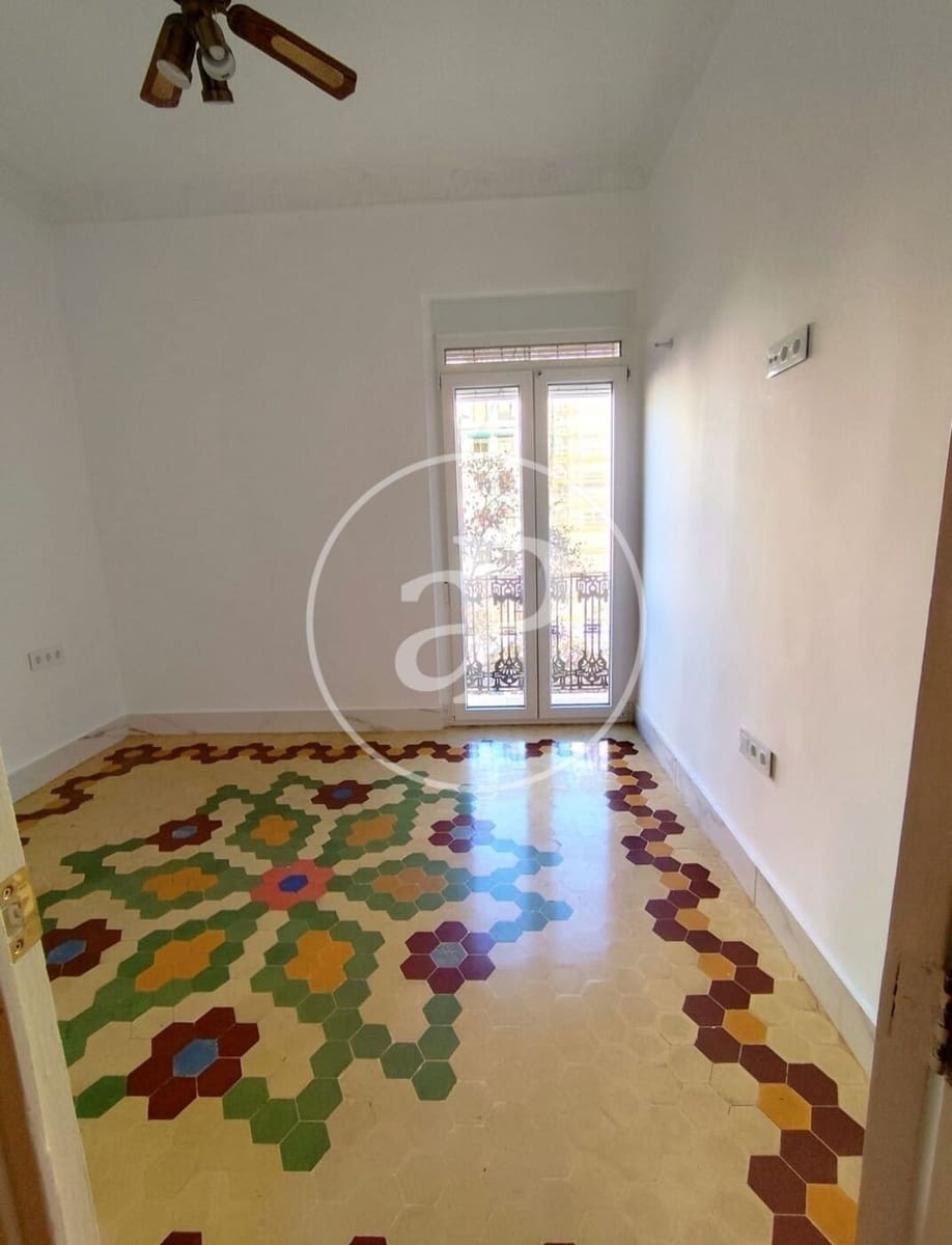 5 Zimmer Apartment zu vermieten in Valencia Stadt - 1.600 € (Ref: 9536023)