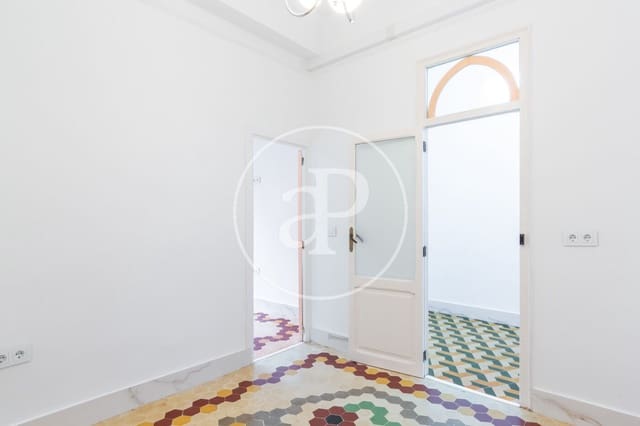 5 soveværelse Lejlighed til leje i Arrancapins, Valencia by - € 1.500 (Ref: 9536023)