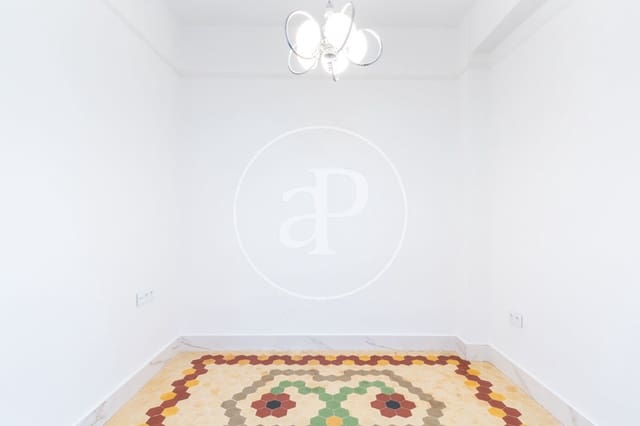 5 soveværelse Lejlighed til leje i Arrancapins, Valencia by - € 1.500 (Ref: 9536023)