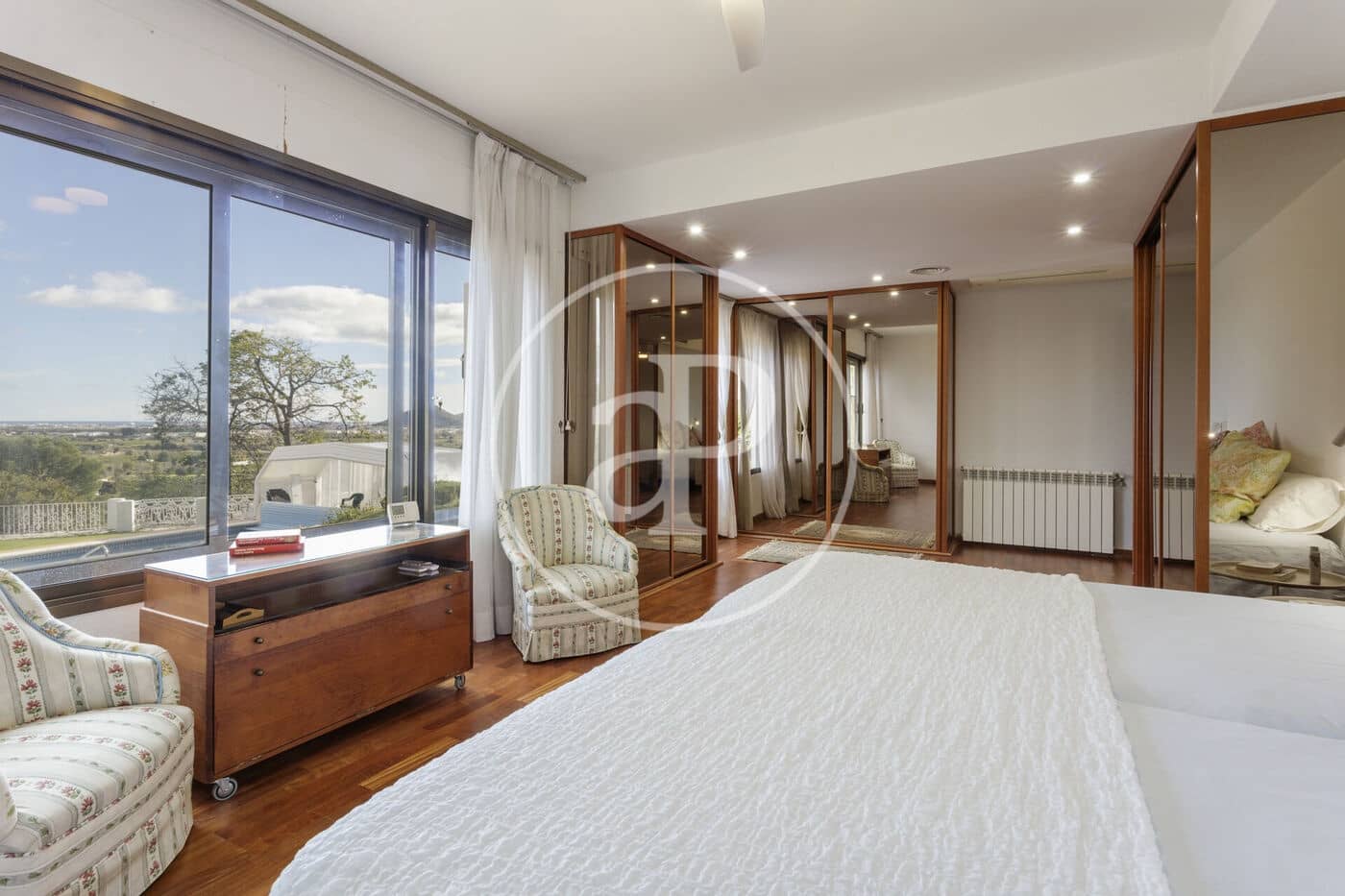 5 bedroom Villa for rent in Villalonga with pool - € 4,000 (Ref: 9541209)