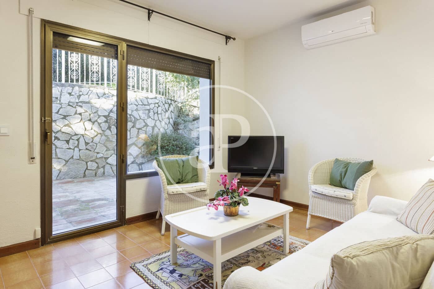 5 bedroom Villa for rent in Villalonga with pool - € 4,000 (Ref: 9541209)