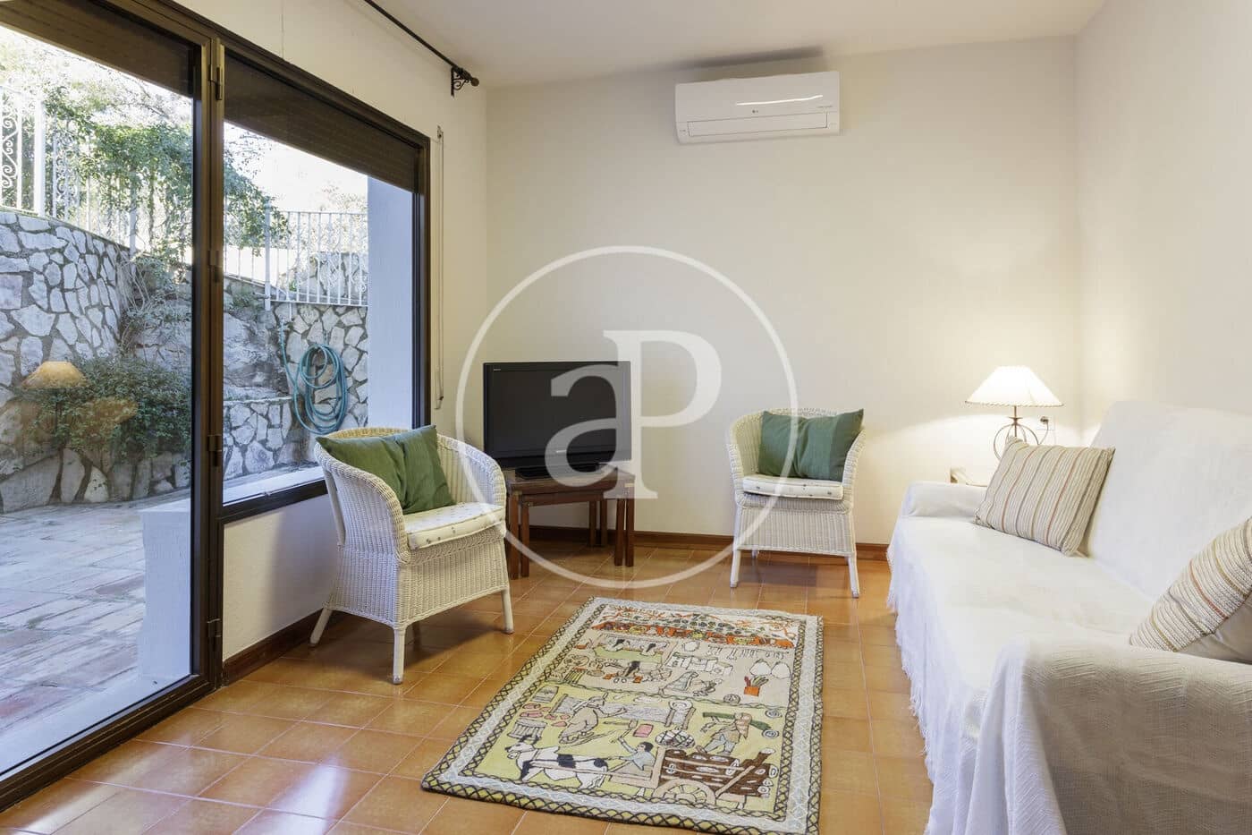 5 bedroom Villa for rent in Villalonga with pool - € 4,000 (Ref: 9541209)