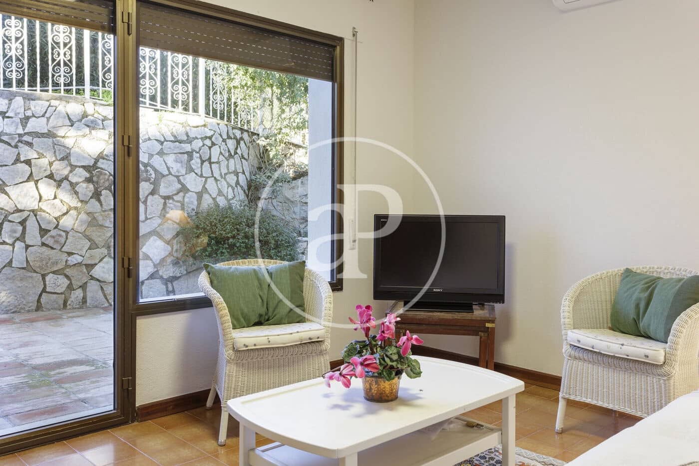 5 bedroom Villa for rent in Villalonga with pool - € 4,000 (Ref: 9541209)