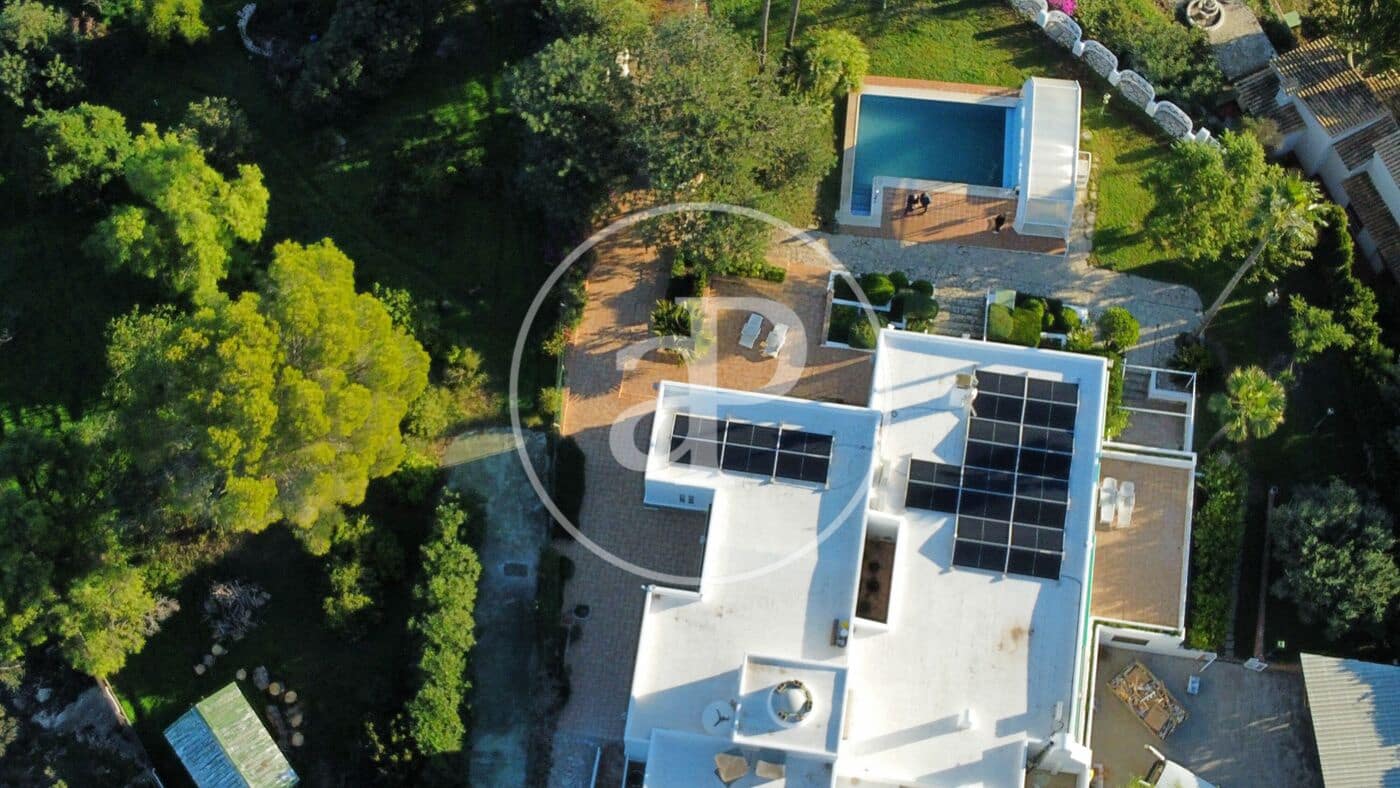 5 bedroom Villa for rent in Villalonga with pool - € 4,000 (Ref: 9541209)