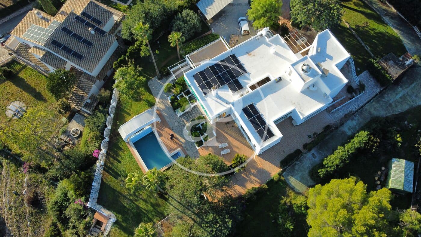 5 bedroom Villa for rent in Villalonga with pool - € 4,000 (Ref: 9541209)