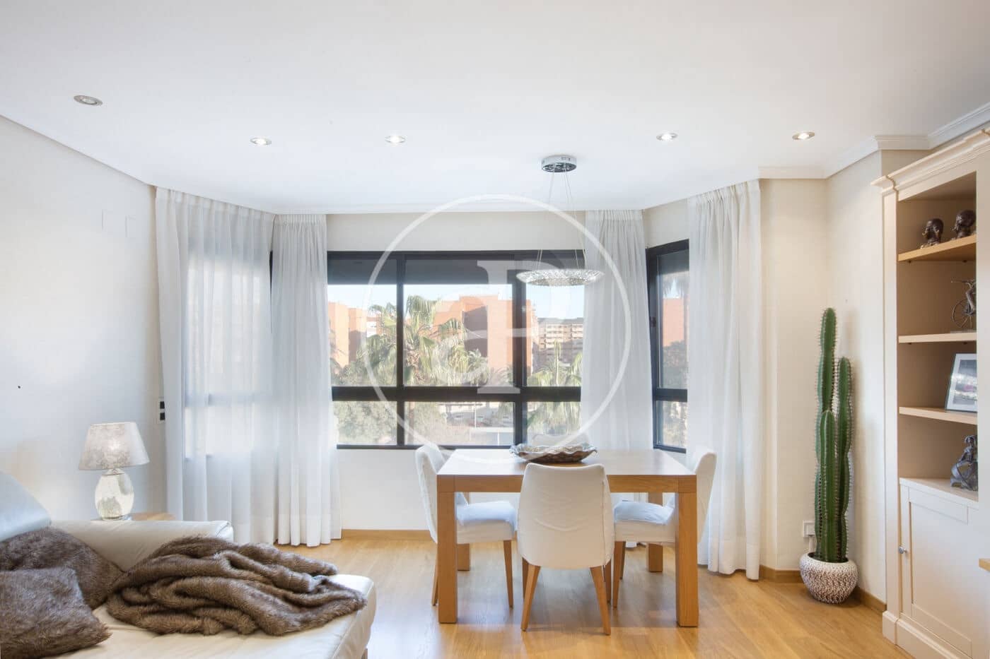 4 bedroom Apartment for sale in Valencia city - € 695,000 (Ref: 9541210)