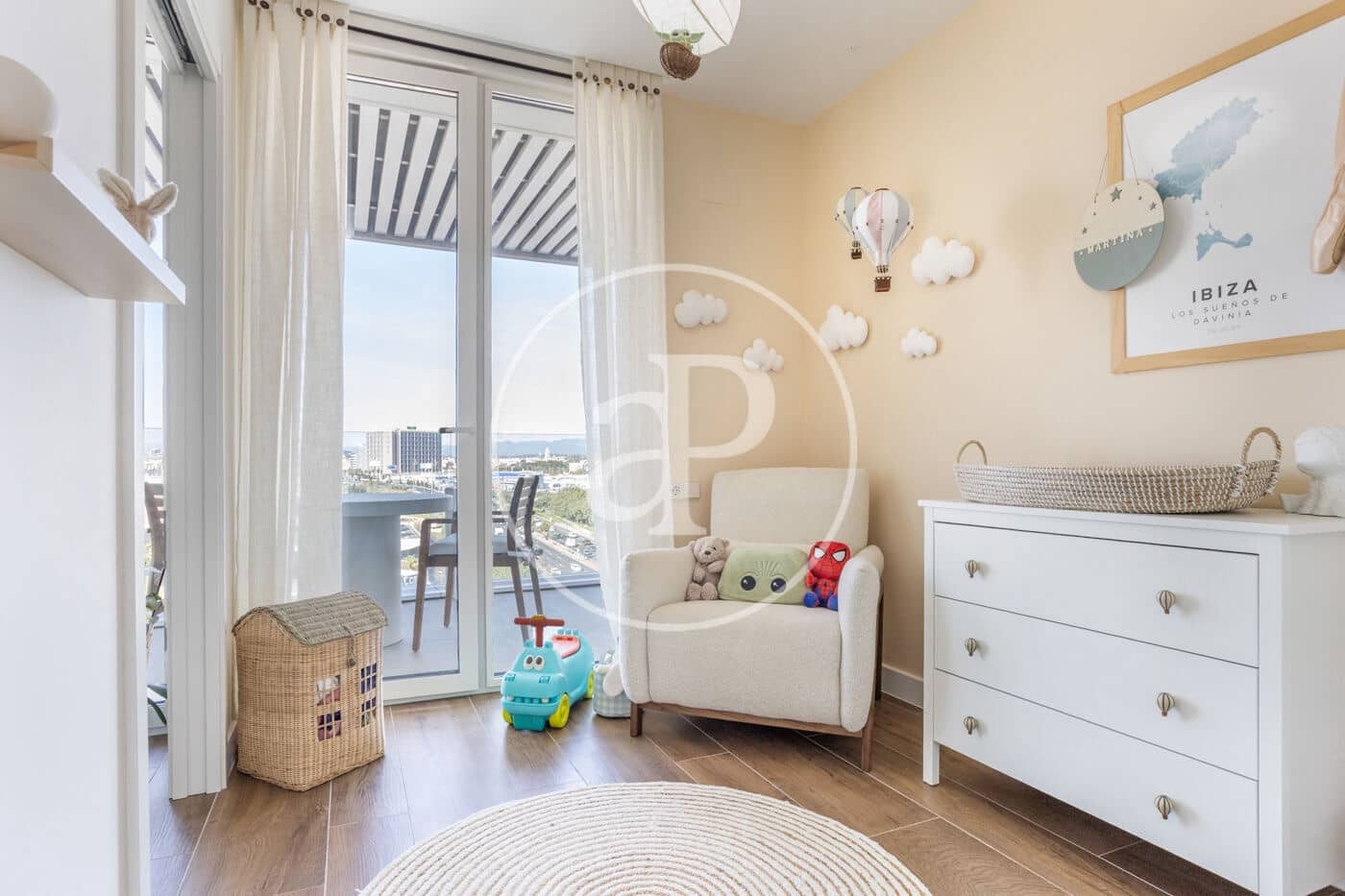 3 soveværelse Lejlighed til salg i Valencia by med swimmingpool - € 740.000 (Ref: 9541211)