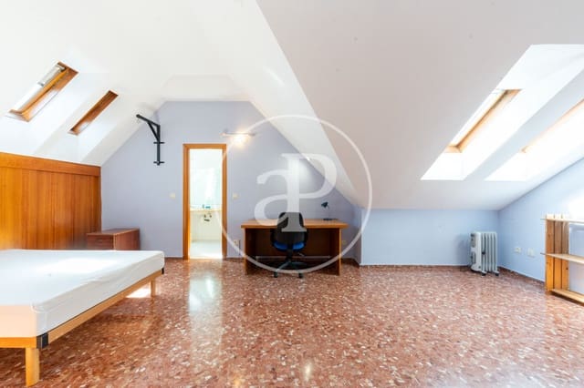 4 Zimmer Apartment zu vermieten in La Vega Baixa, València Stadt - 2.000 € (Ref: 9541212)