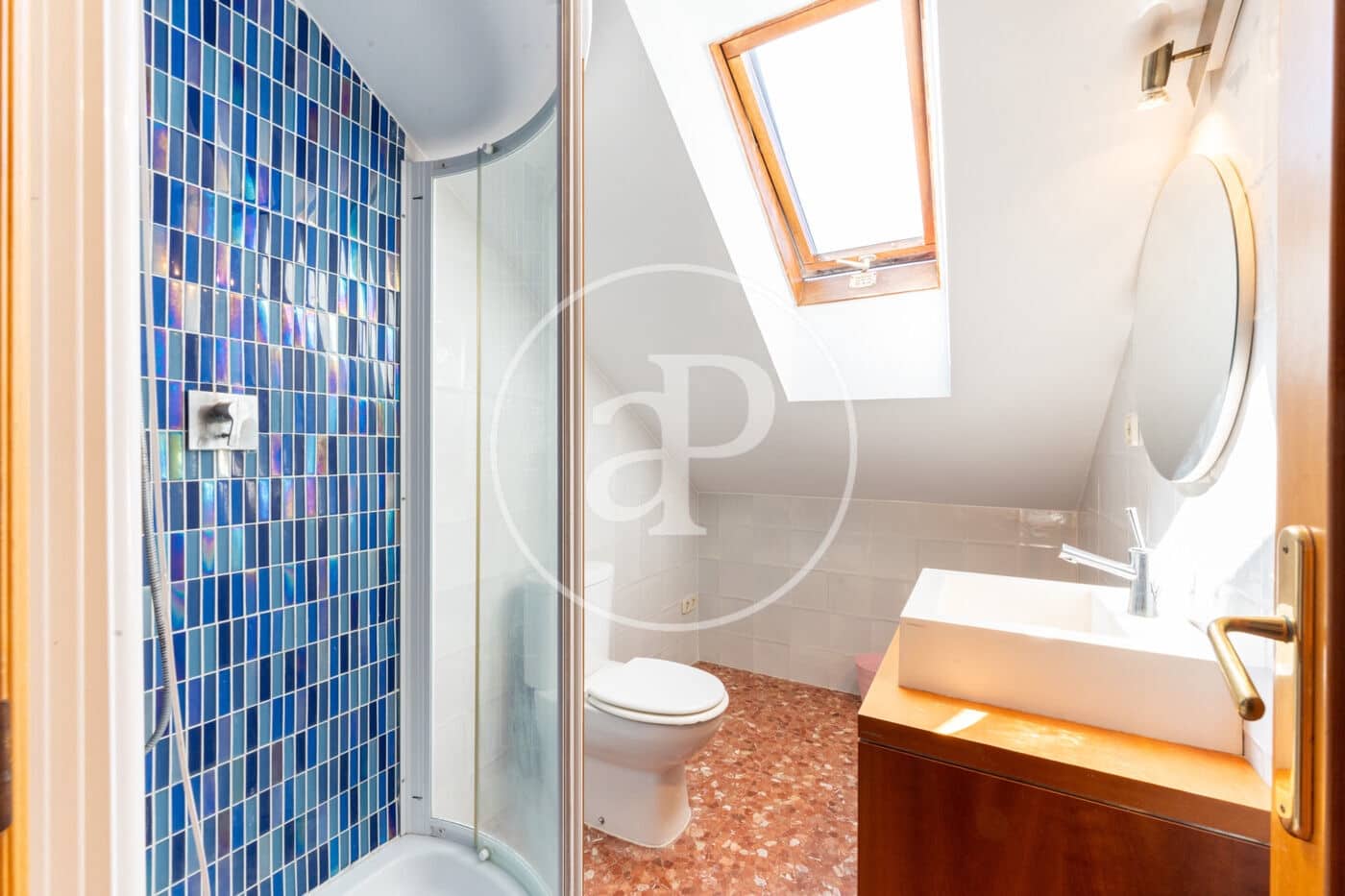 4 Zimmer Apartment zu vermieten in Valencia Stadt - 2.000 € (Ref: 9541212)