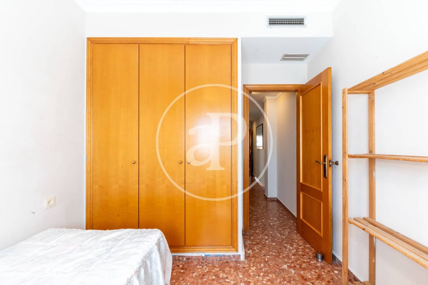 4 Zimmer Apartment zu vermieten in Valencia Stadt - 2.000 € (Ref: 9541212)