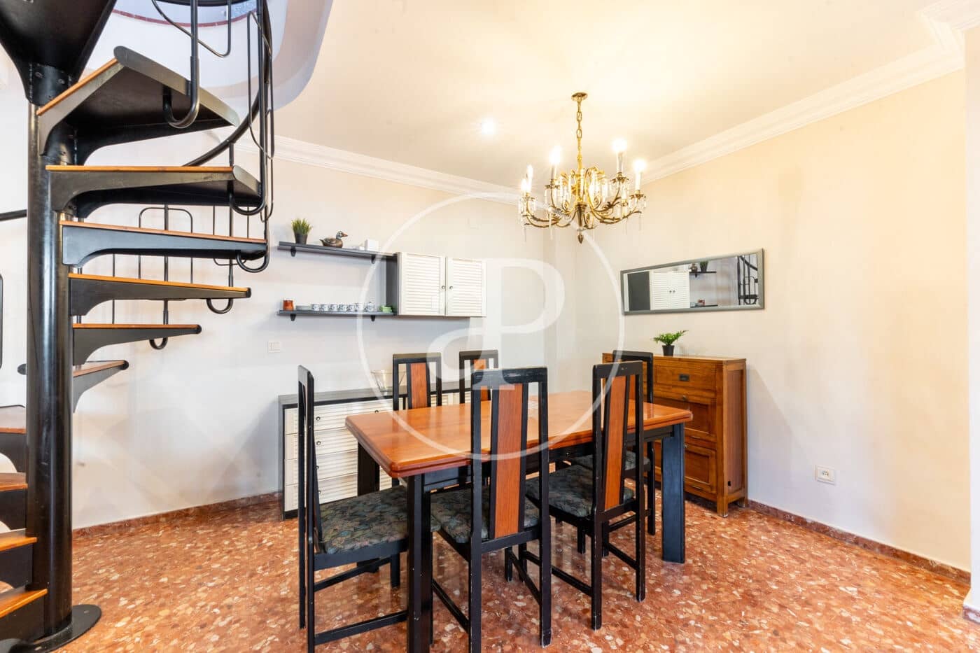 4 Zimmer Apartment zu vermieten in Valencia Stadt - 2.000 € (Ref: 9541212)