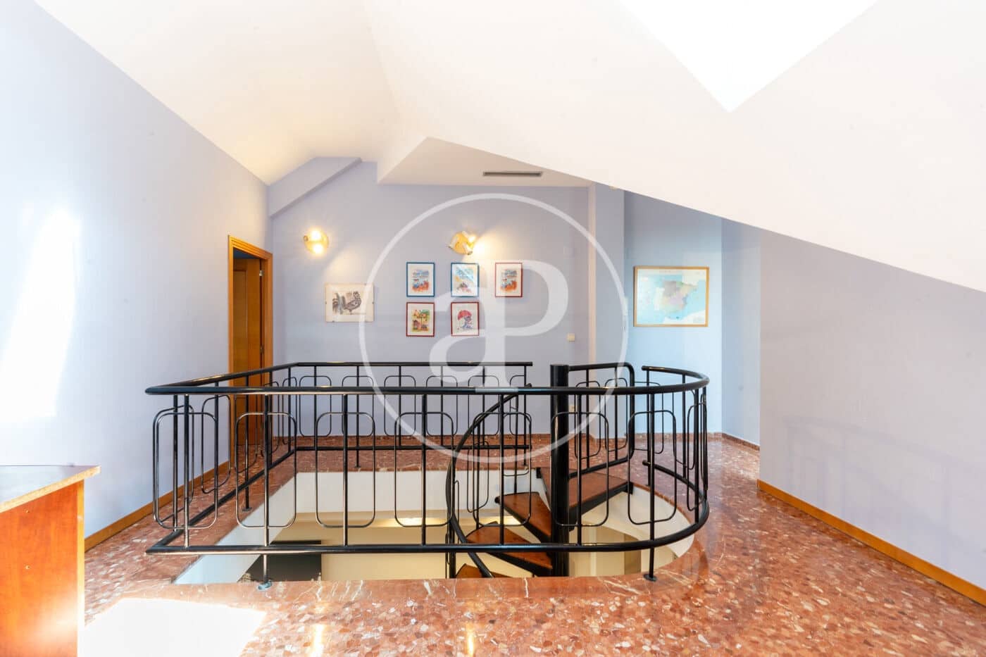 4 Zimmer Apartment zu vermieten in Valencia Stadt - 2.000 € (Ref: 9541212)