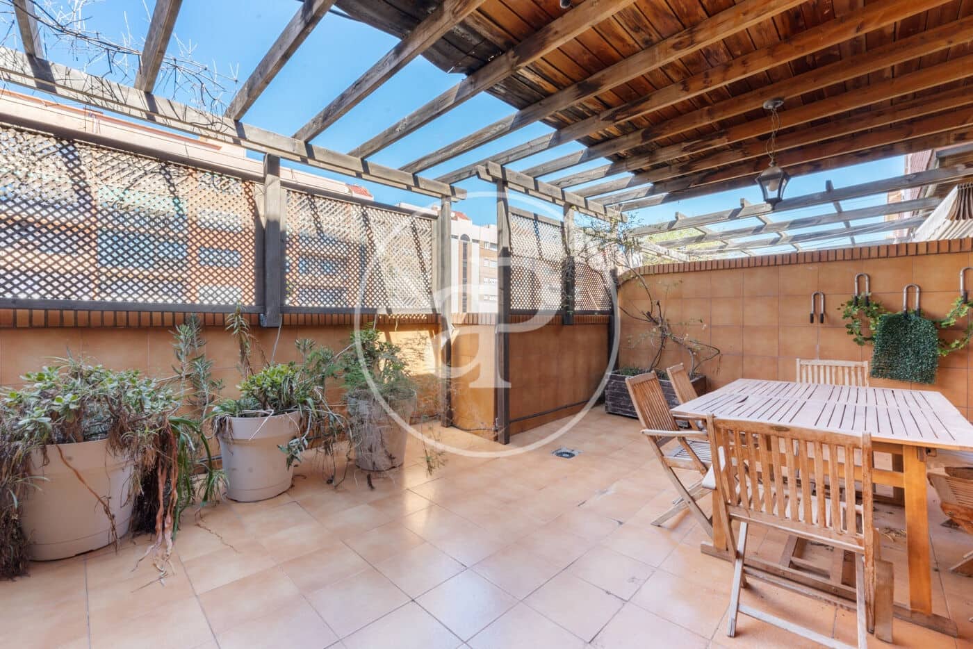 4 Zimmer Apartment zu vermieten in Valencia Stadt - 2.000 € (Ref: 9541212)