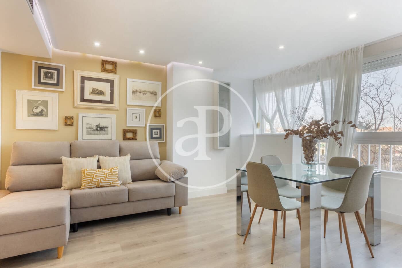 2 slaapkamer Appartement te huur in Valencia stad - € 1.500 (Ref: 9543736)