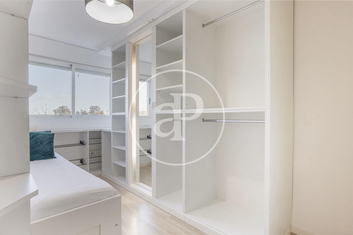 2 slaapkamer Appartement te huur in Valencia stad - € 1.500 (Ref: 9543736)