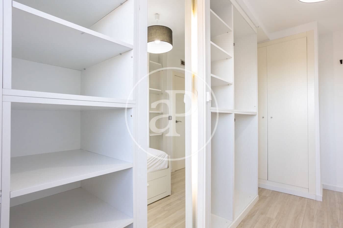 2 slaapkamer Appartement te huur in Valencia stad - € 1.500 (Ref: 9543736)