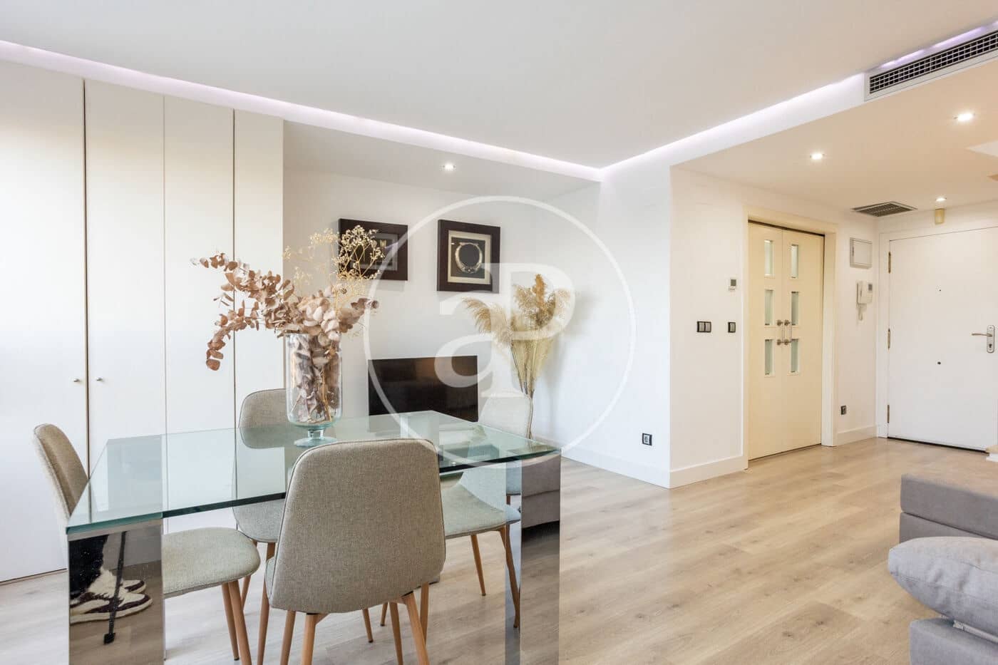 2 slaapkamer Appartement te huur in Valencia stad - € 1.500 (Ref: 9543736)