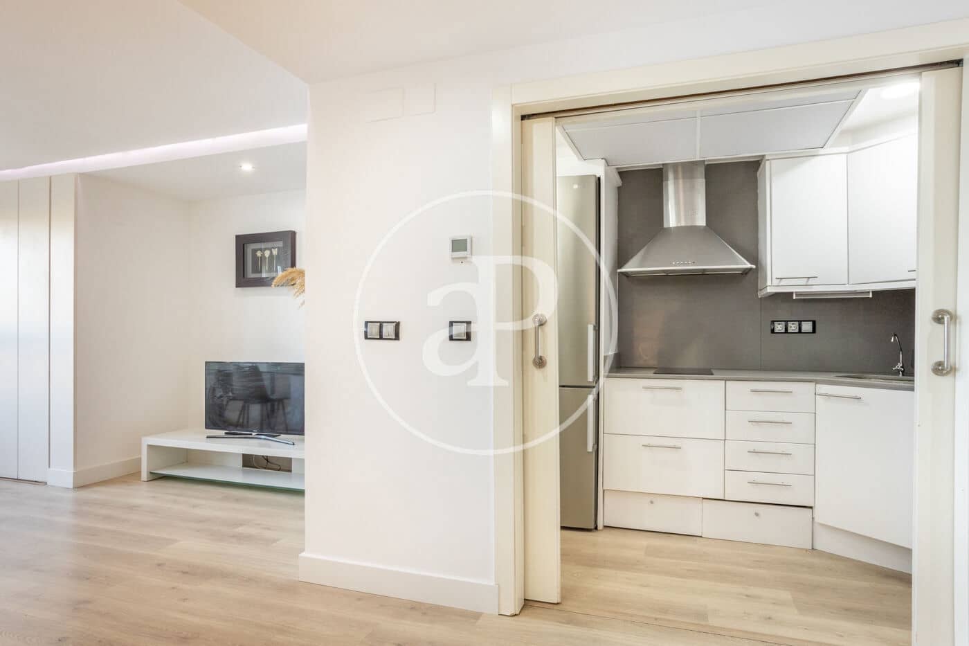 2 slaapkamer Appartement te huur in Valencia stad - € 1.500 (Ref: 9543736)