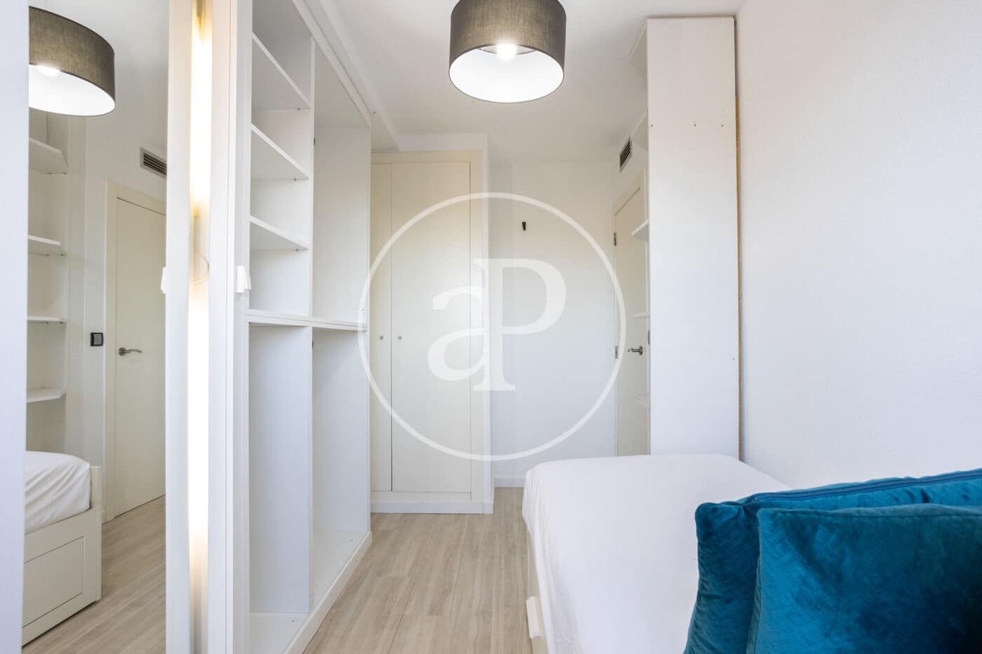 2 slaapkamer Appartement te huur in Valencia stad - € 1.500 (Ref: 9543736)