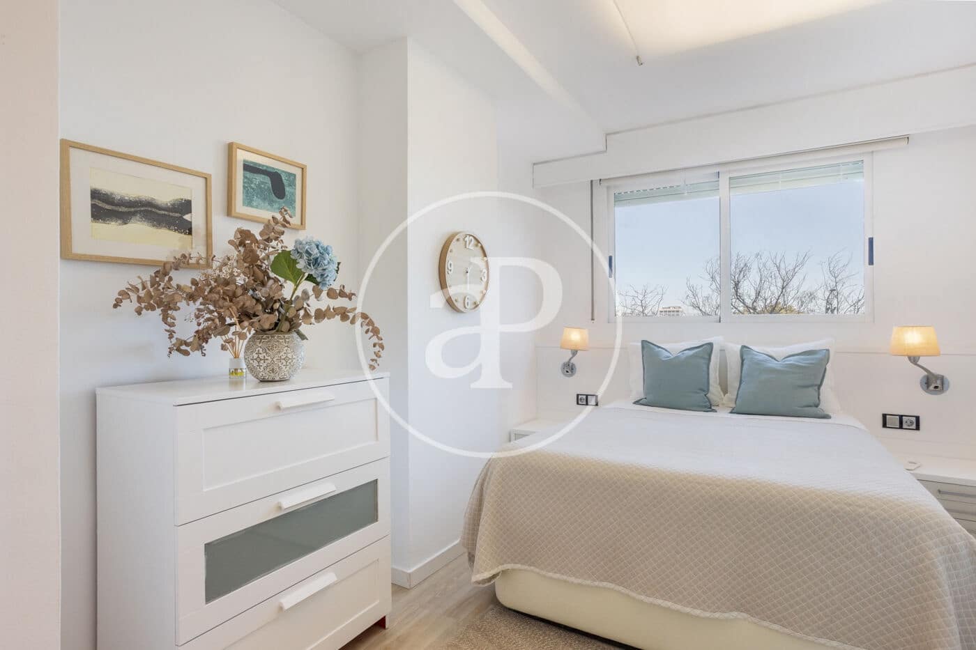 2 slaapkamer Appartement te huur in Valencia stad - € 1.500 (Ref: 9543736)