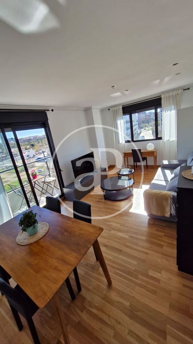 3 slaapkamer Appartement te huur in Valencia stad - € 1.650 (Ref: 9543737)