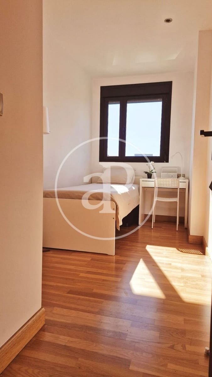 3 slaapkamer Appartement te huur in Valencia stad - € 1.650 (Ref: 9543737)