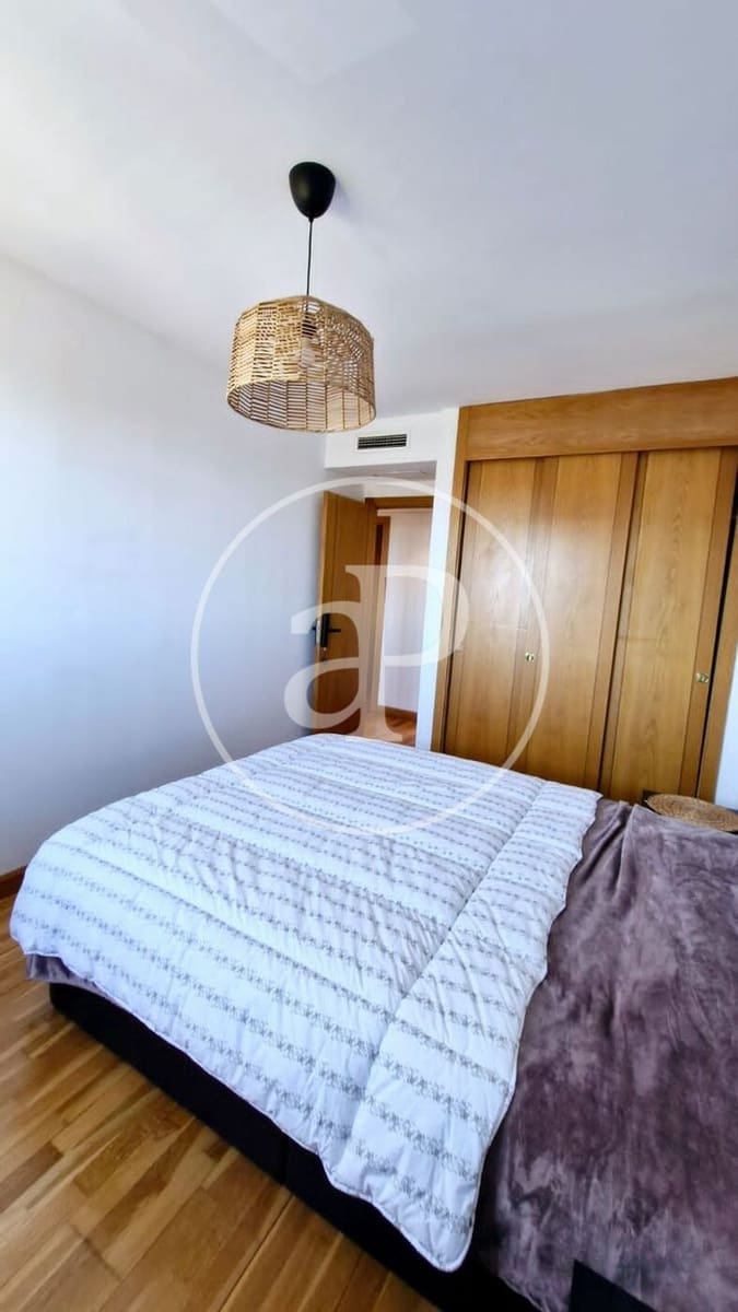 3 slaapkamer Appartement te huur in Valencia stad - € 1.650 (Ref: 9543737)