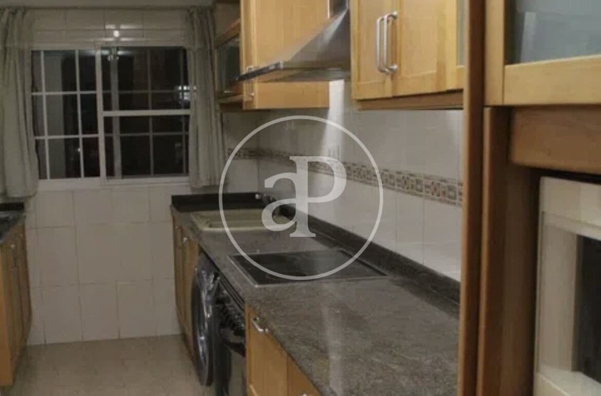 3 Zimmer Apartment zu vermieten in Valencia Stadt - 1.570 € (Ref: 9543738)