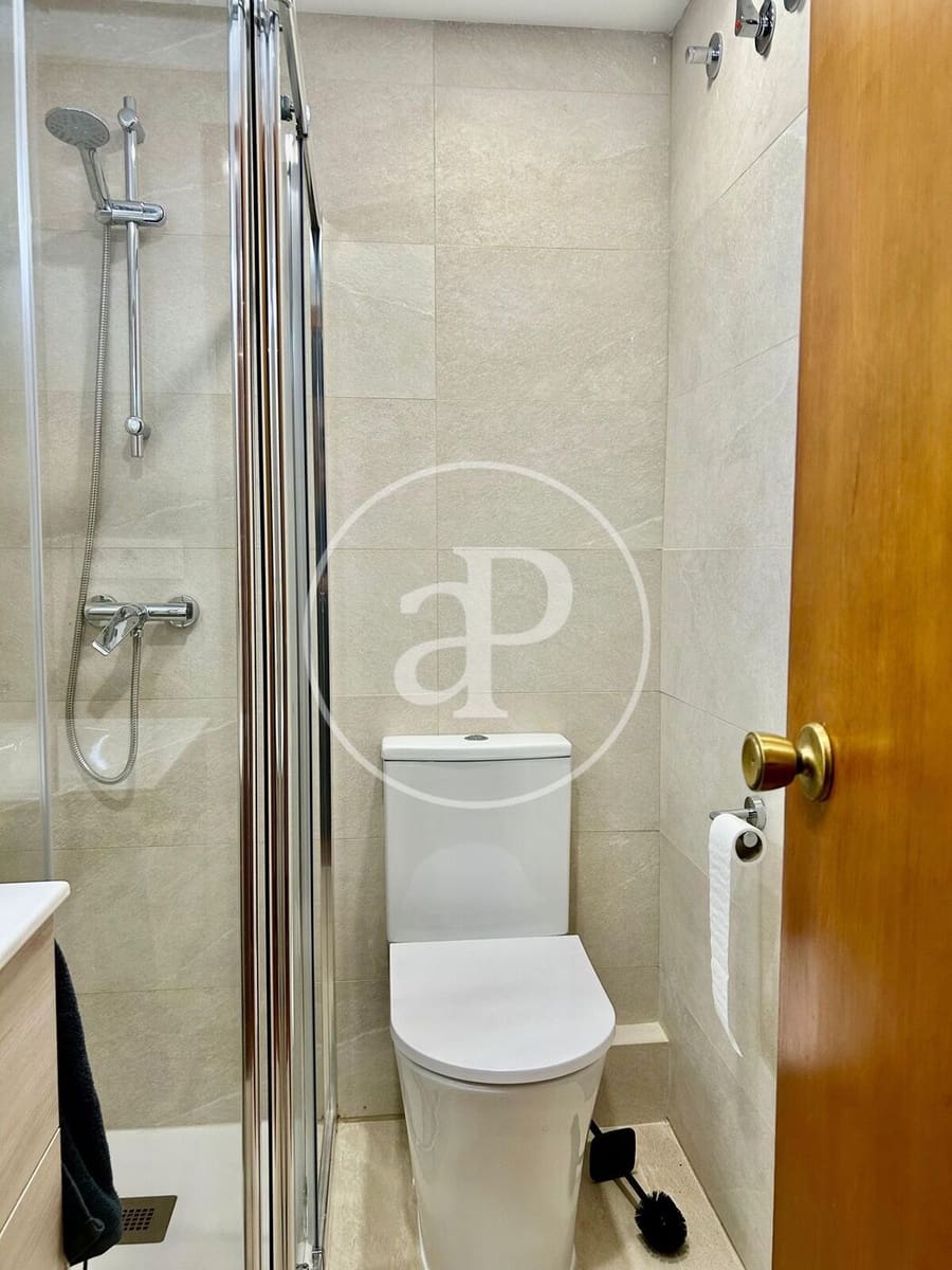 3 soverom Leilighet til leie i Valencia by med garasje - € 1 500 (Ref: 9543738)