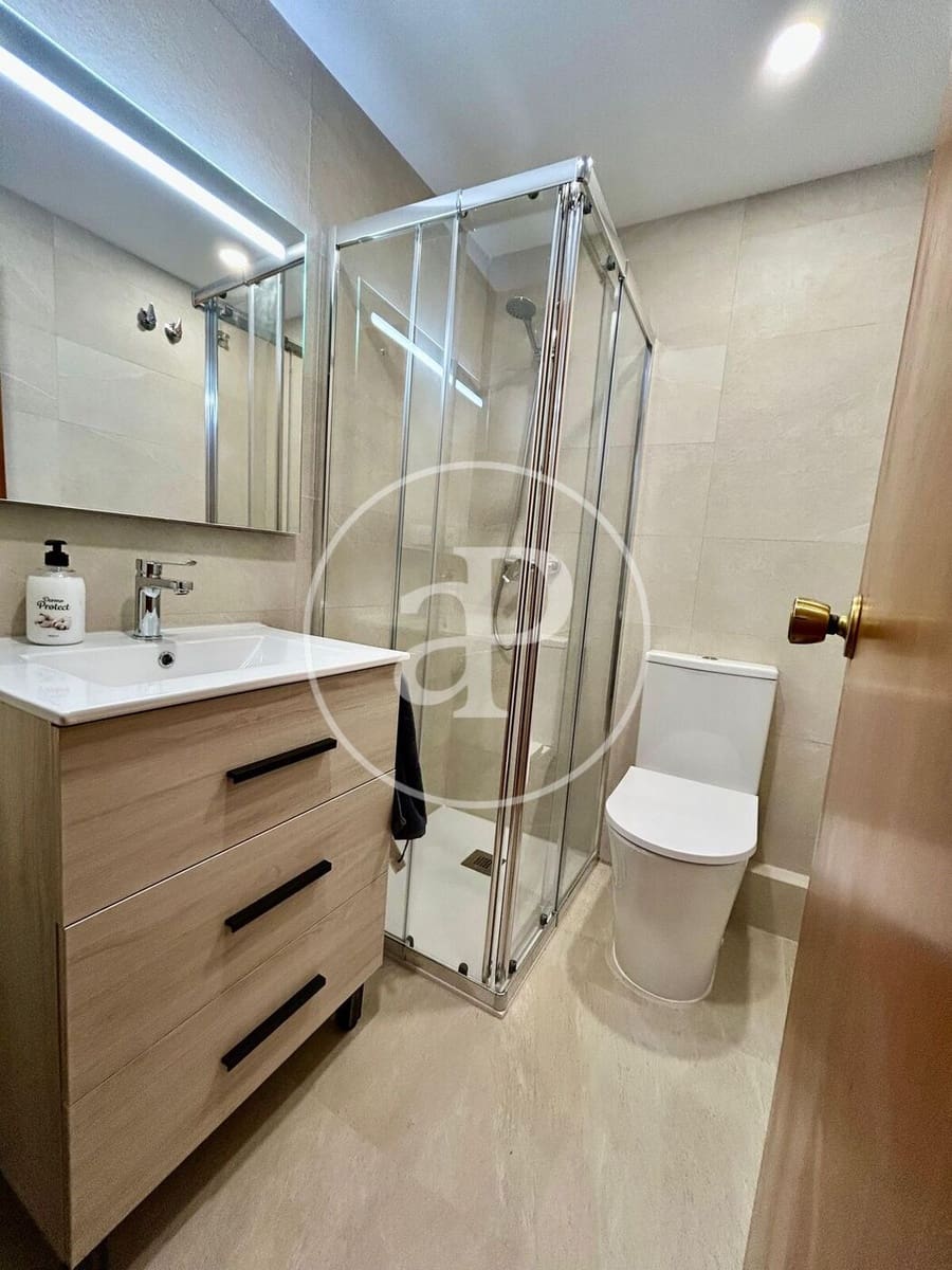 3 soverom Leilighet til leie i Valencia by med garasje - € 1 500 (Ref: 9543738)