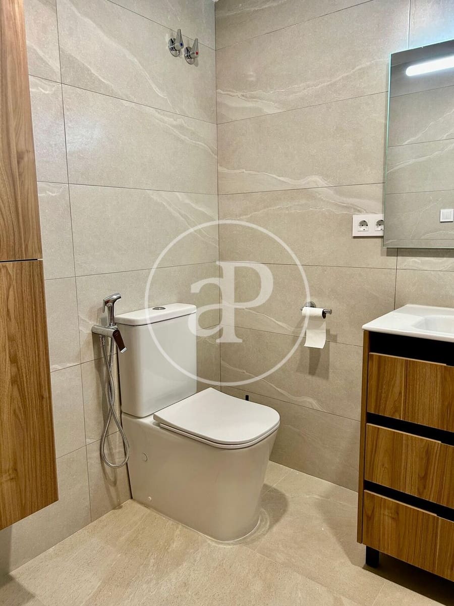 3 soverom Leilighet til leie i Valencia by med garasje - € 1 500 (Ref: 9543738)