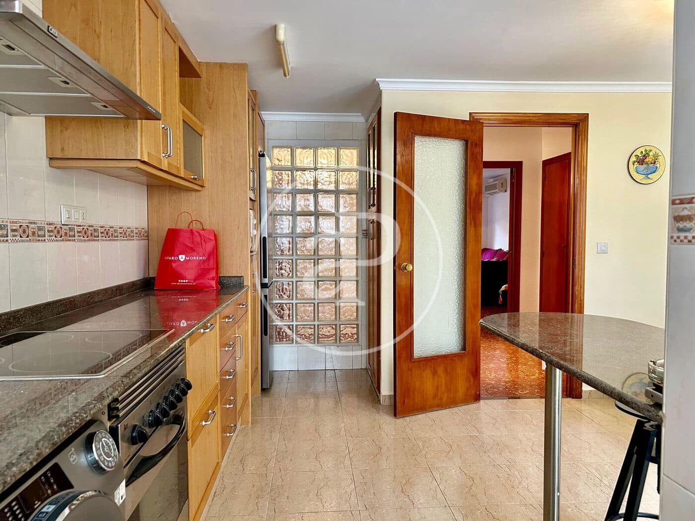 3 soverom Leilighet til leie i Valencia by med garasje - € 1 500 (Ref: 9543738)