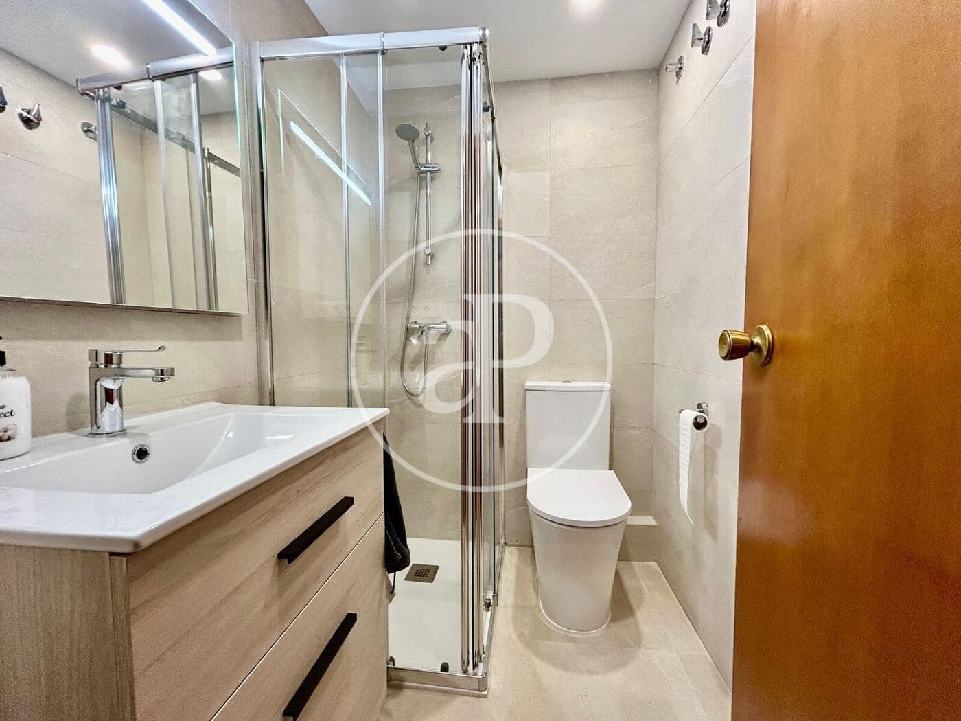 3 soverom Leilighet til leie i Valencia by med garasje - € 1 500 (Ref: 9543738)