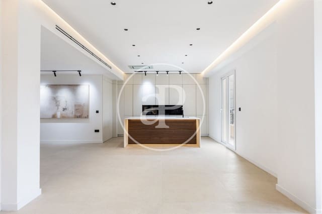 4 soveværelse Lejlighed til salg i Russafa, Valencia by - € 1.249.000 (Ref: 9543740)