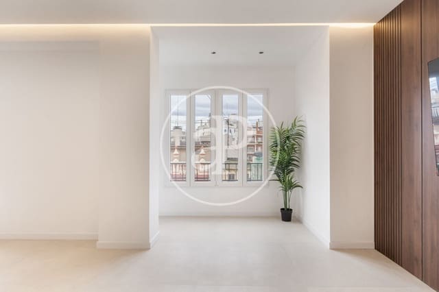 4 soveværelse Lejlighed til salg i Russafa, Valencia by - € 1.249.000 (Ref: 9543740)