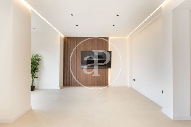 4 soveværelse Lejlighed til salg i Russafa, Valencia by - € 1.249.000 (Ref: 9543740)