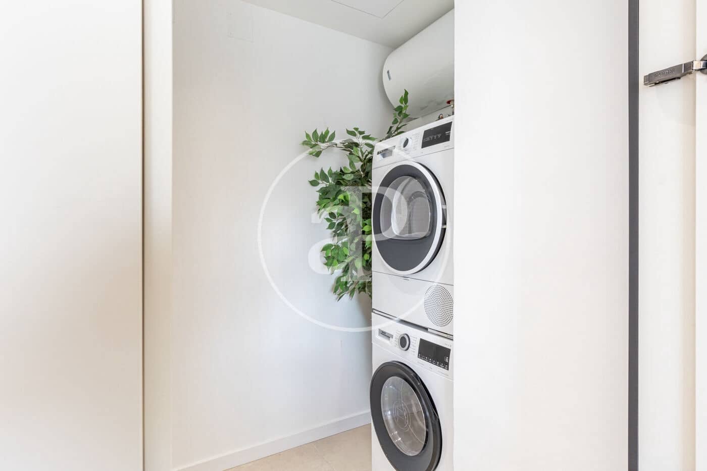 4 soveværelse Lejlighed til salg i Valencia by - € 1.249.000 (Ref: 9543740)