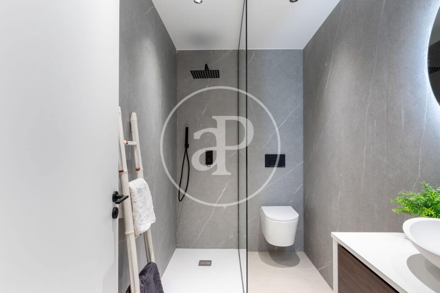 4 soveværelse Lejlighed til salg i Valencia by - € 1.249.000 (Ref: 9543740)