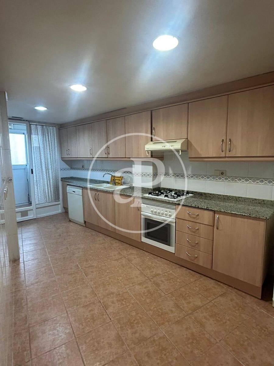 2 Zimmer Apartment zu vermieten in Valencia Stadt - 1.000 € (Ref: 9543741)