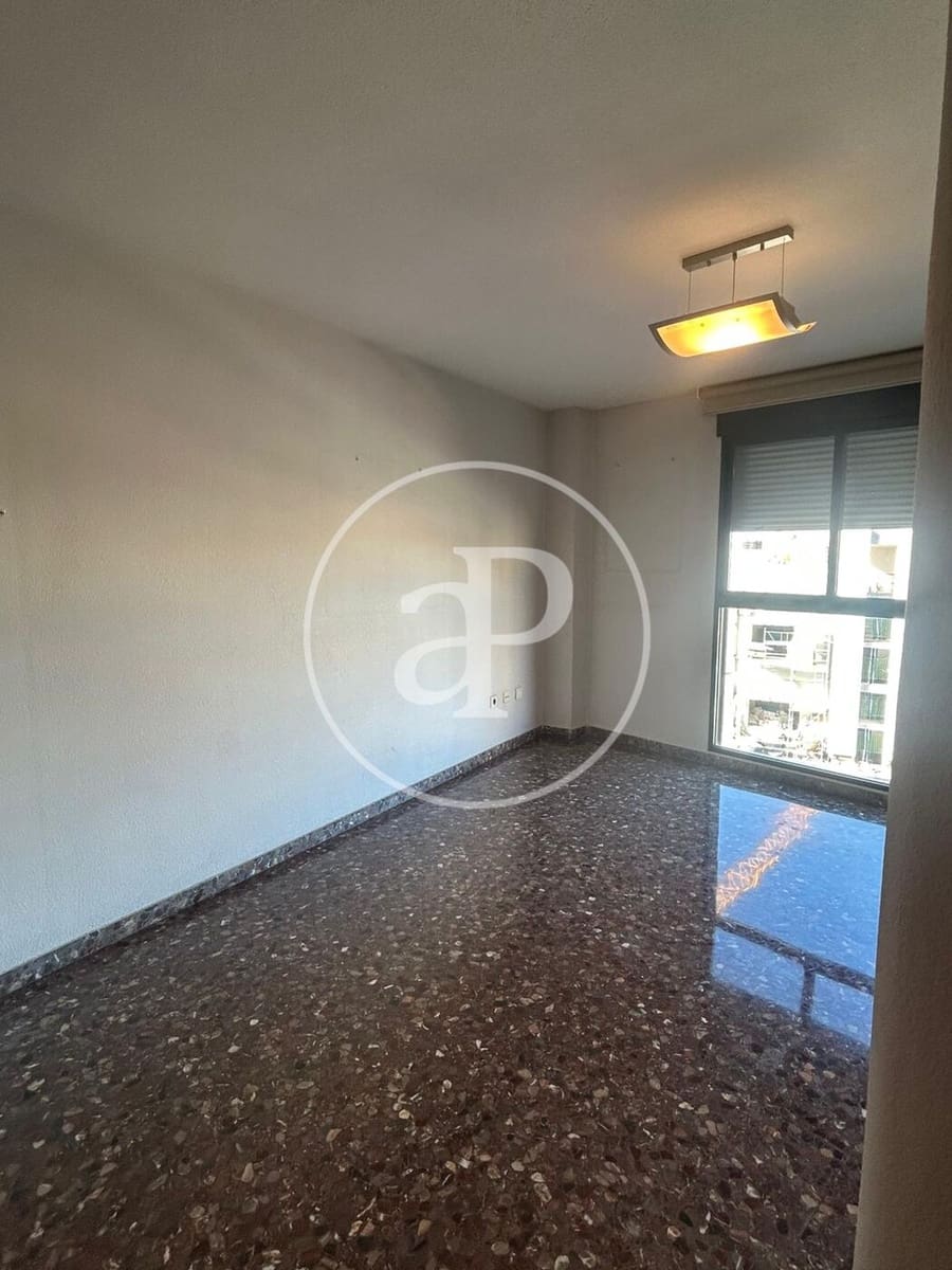 2 Zimmer Apartment zu vermieten in Valencia Stadt - 1.000 € (Ref: 9543741)