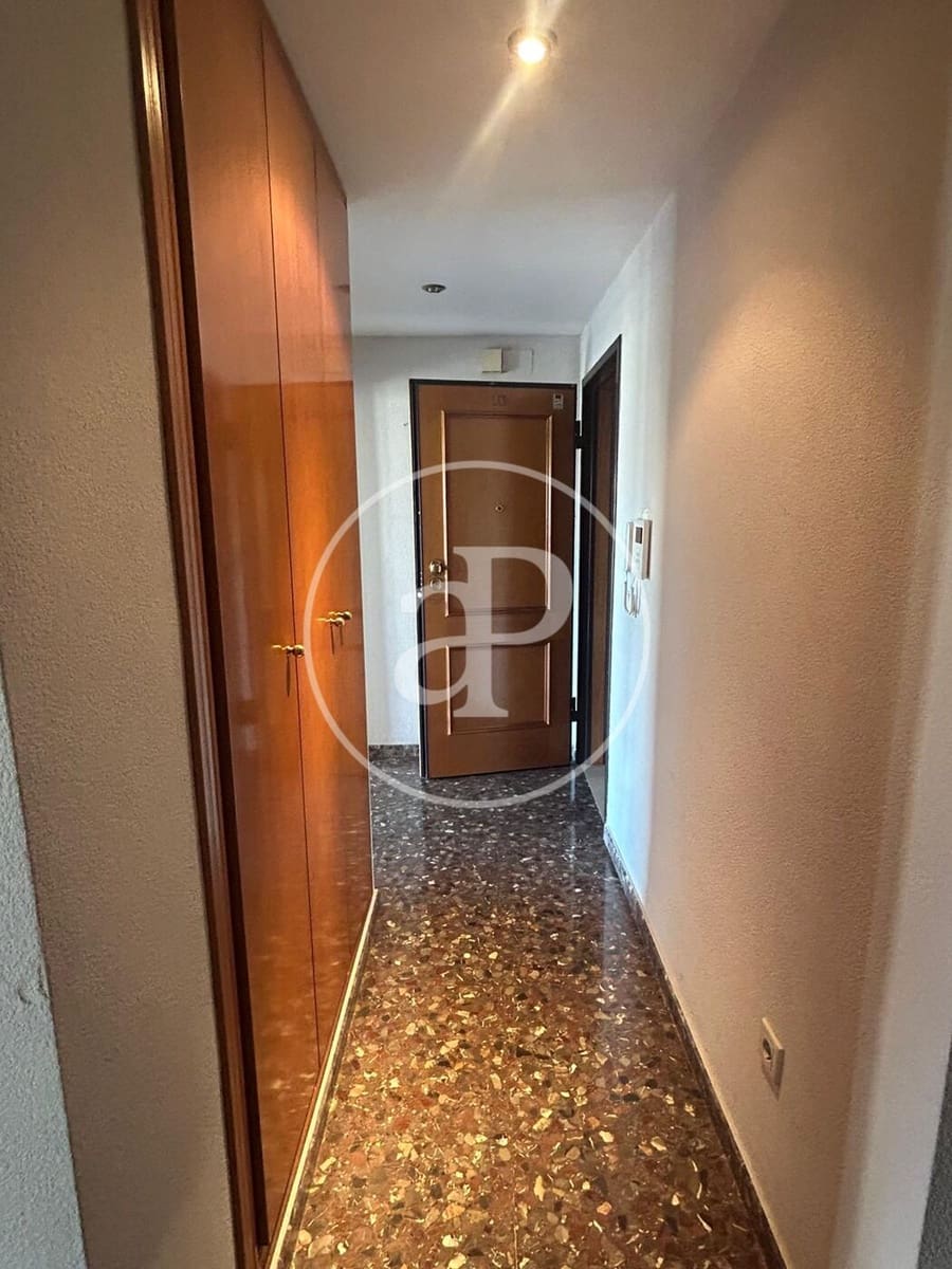 2 Zimmer Apartment zu vermieten in Valencia Stadt - 1.000 € (Ref: 9543741)