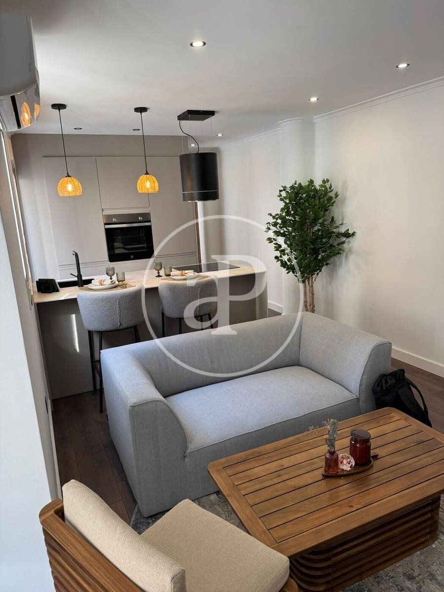 2 camera da letto Appartamento da affittare in Valencia citta - 2.200 € (Rif: 9548315)