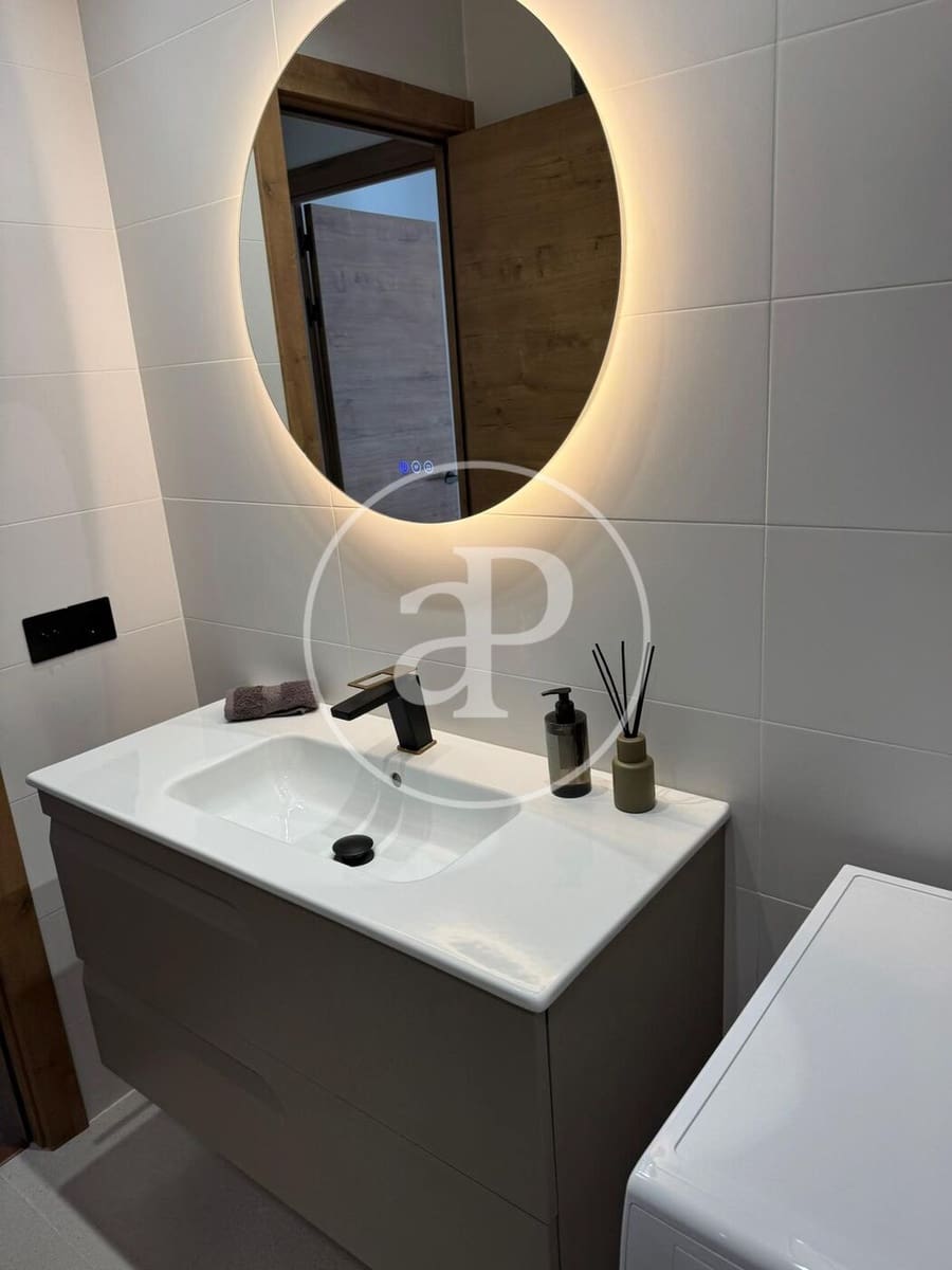 2 camera da letto Appartamento da affittare in Valencia citta - 2.200 € (Rif: 9548315)