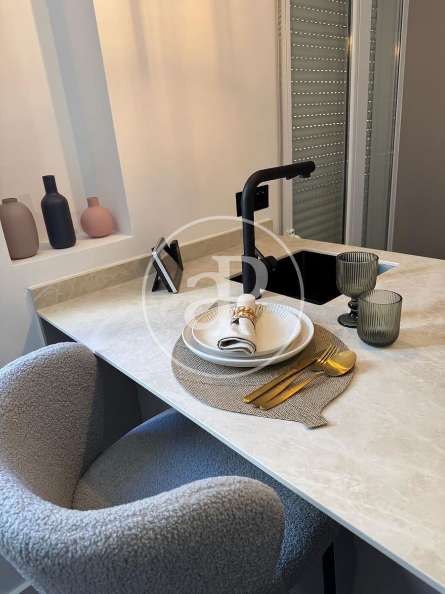 2 camera da letto Appartamento da affittare in Valencia citta - 2.200 € (Rif: 9548315)