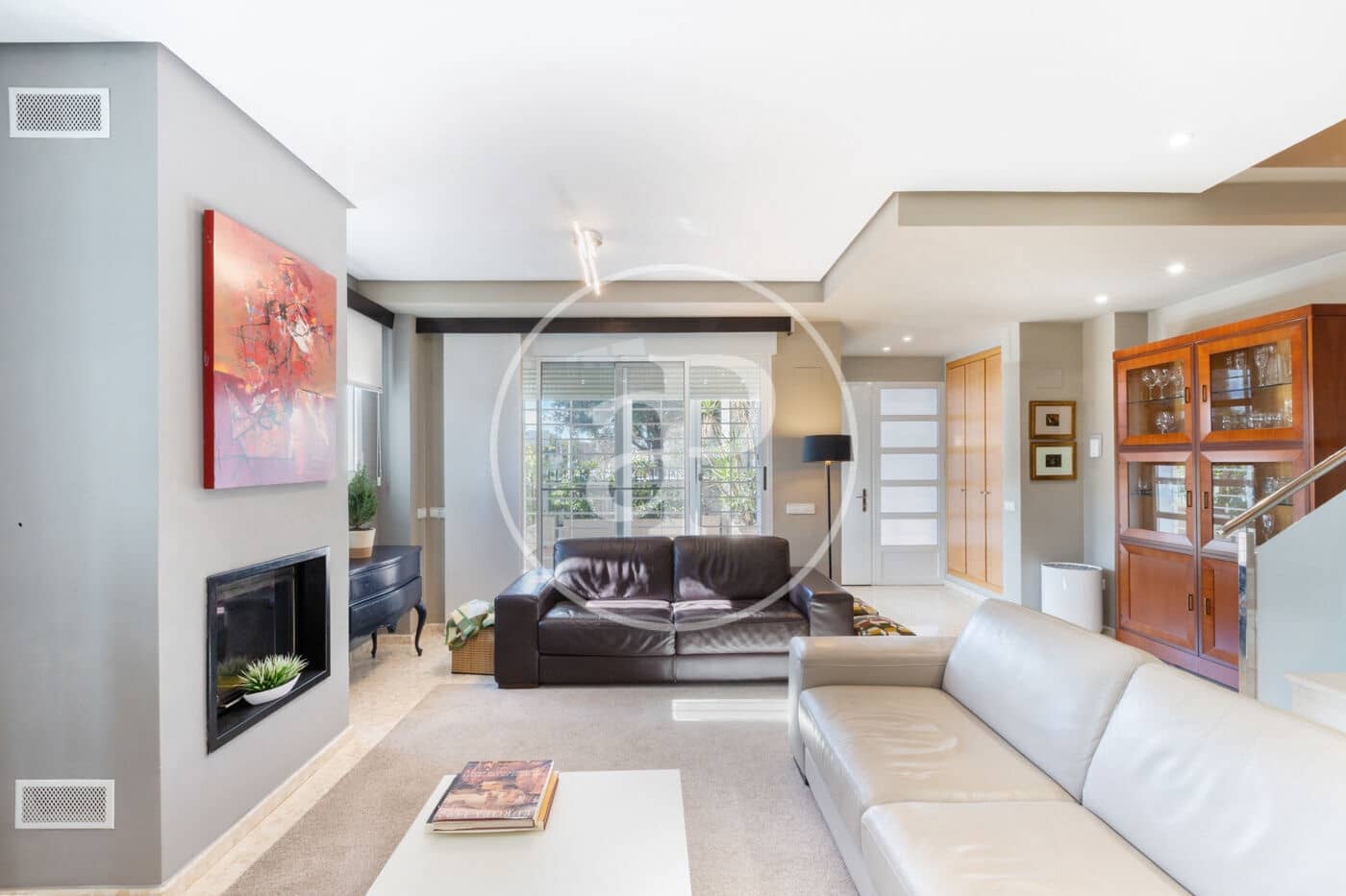 4 bedroom Villa for sale in Moncada - € 540,000 (Ref: 9548330)